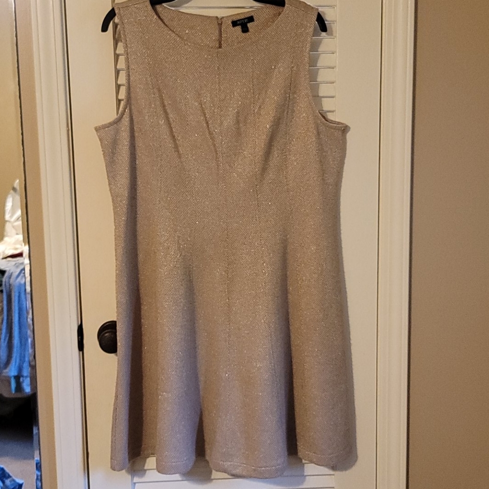 Gold sleeveless dress, sz XL